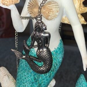 🧜‍♀️🧜‍♀️3 for 12🧜‍♀️🧜‍♀️🧜‍♀️Mermaid Necklace